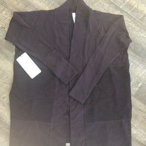 NWT Lululemon Sit In Lotus Wrap 2 - Size 8